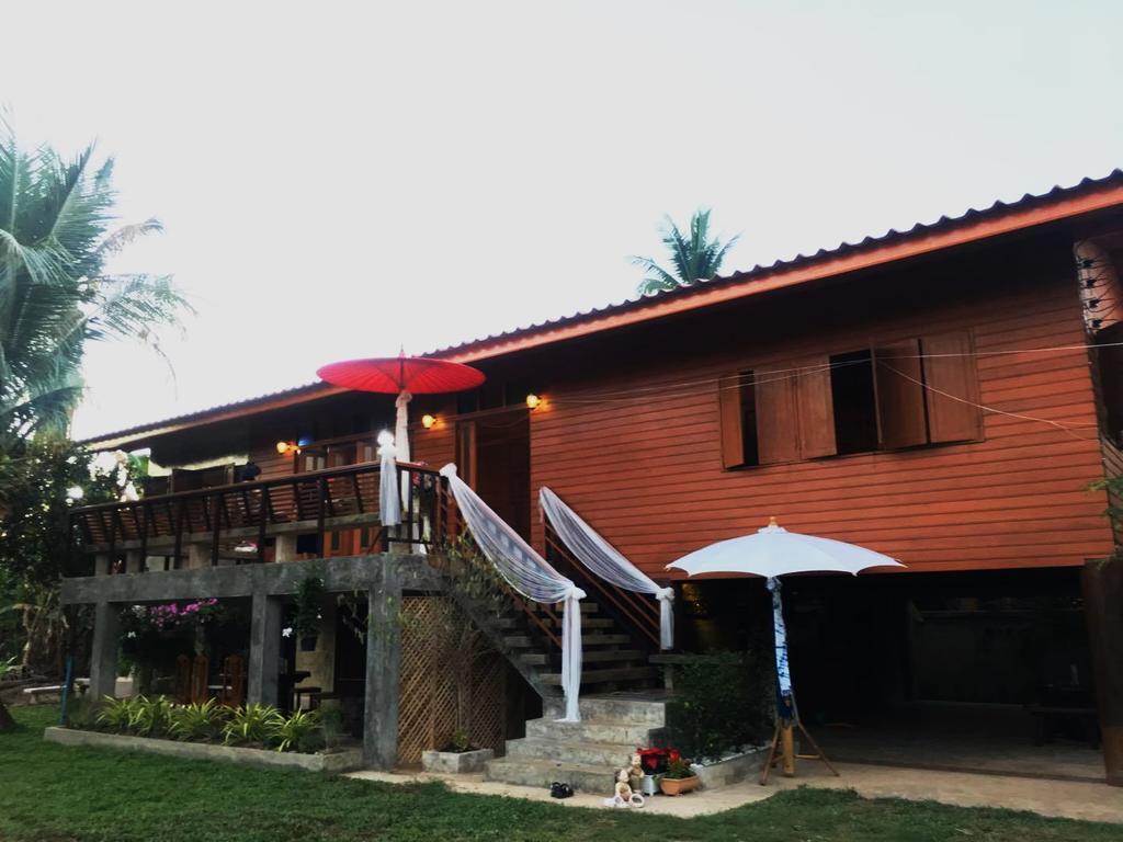 Saduemuenghomestay Phrae Bagian luar foto