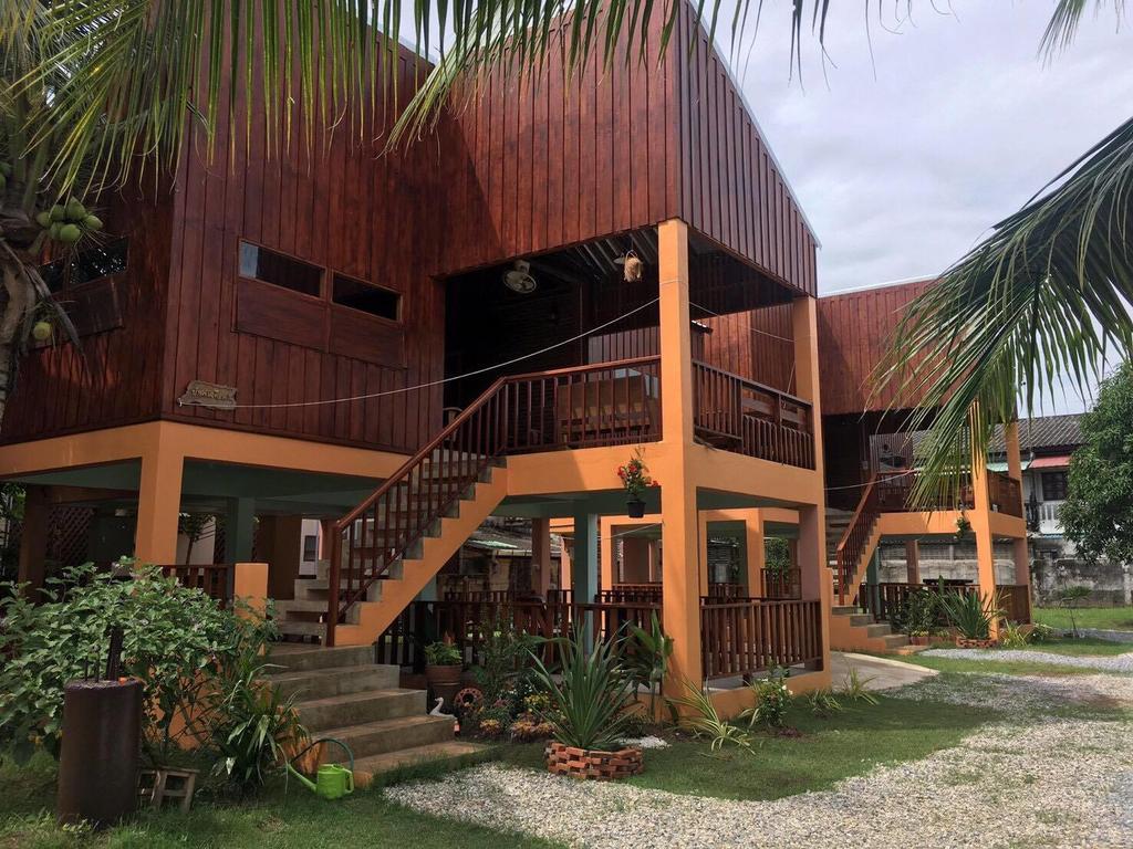 Saduemuenghomestay Phrae Bagian luar foto